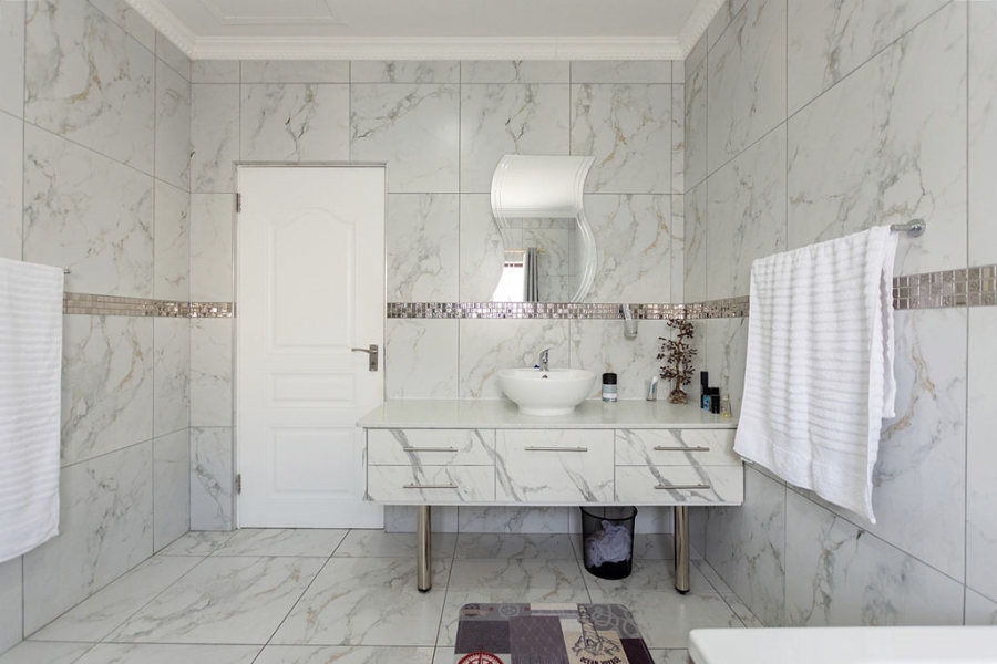 3 Bedroom Property for Sale in Country Club Western Cape